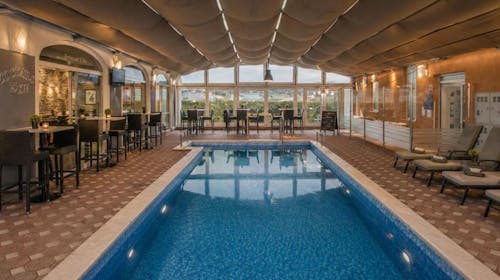 Peris Resort apartments - Konec poletja na Pagu - Enosobni apartma, Novalja, Pag, Dalmacija, Hrvaška - 640 EUR - 5x nočitev v enosobnem apartmaju (2+2) za 4 osebe, Uporaba zunanjega bazena