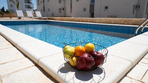 Meridian Pool Residences - Konec poletja na Pagu, Novalja, Pag, Dalmacija, Hrvaška - 296 EUR - 2x nočitev v dvosobnem apartmaju (4+2) za 6 oseb, Uporaba zunanjega bazena