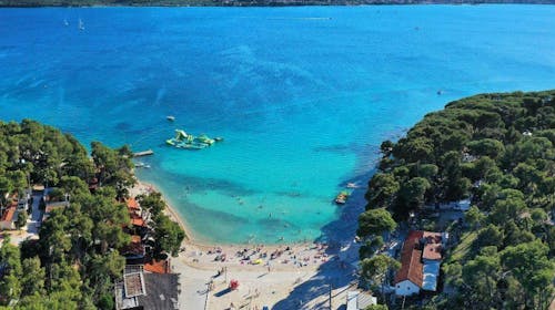 Ilirija Resort - Hotel Adriatic - Last minute zabavno poletje s polnim penzionom, Biograd na Moru, Dalmacija, Hrvaška - 1499 EUR - 7x nočitev v dvoposteljni Superior sobi za 2 osebi (1 otrok do 12. leta in 1 otrok do 7. leta brezplačno), Polni penzion