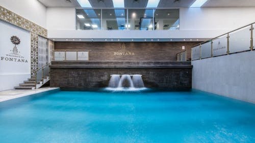 Hotel Fontana - Razkošna wellness sprostitev v Vrnjački Banji, Vrnjačka Banja, Srbija - 280 EUR - 2x nočitev v dvoposteljni Superior sobi za 2 osebi (1 otrok do 7. leta brezplačno), Zajtrk