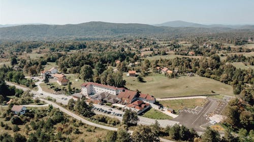 Hotel Mirjana & Rastoke - Poletni oddih v bližini Plitvic, Slunj, Hrvaška - 152 EUR - 1x nočitev v dvoposteljni sobi za 2 osebi, Zajtrk