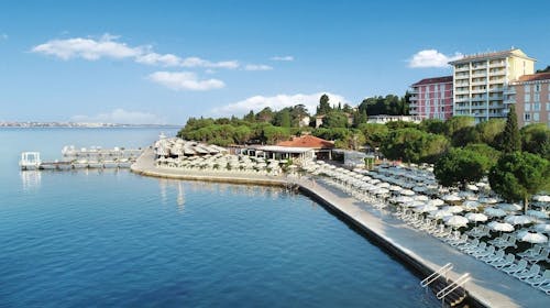 Hoteli LifeClass - Hotel Slovenija - Ultra last minute vroče poletje tik ob morju, Portorož, Slovenija - 398 EUR - 2x nočitev v dvoposteljni sobi za 2 osebi, Zajtrk