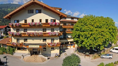 Gasthof zum Löwen – Oddih med alpskimi vrhovi, Aschau, Avstrija - 910 EUR - 6x nočitev v dvoposteljni sobi z balkonom za 2 osebi, Polni penzion