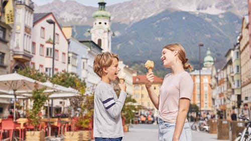 Hotel Bon Alpina - Aktivne počitnice z wellnessom in alpskim vzdušjem, Igls, Avstrija - 660 EUR - 3x nočitev v dvoposteljni sobi z balkonom za 2 osebi, Polni penzion