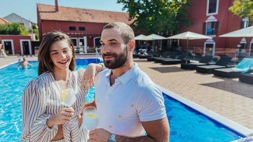 Ilirija Resort - Hotel Villa Donat - Družinsko poletje s polnim penzionom, Sv. Filip Jakov, Dalmacija, Hrvaška - 1355 EUR - 7x nočitev v dvoposteljni Comfort sobi za 2 osebi (1 otrok do 7. leta in 1 otrok do 12. leta brezplačno), Polni penzion