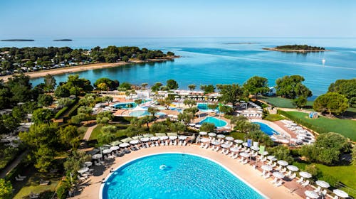 Kamp Polari - Mobilna hiška Standard, Rovinj, Istra, Hrvaška - 430 EUR - 2x nočitev v mobilni hiški Standard za do 6 oseb (4 odrasle osebe in 2 otroka do 11,99 let), Uporaba zunanjega bazena