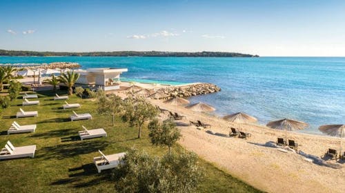 Aminess Vival Maestral Hotel - Poletje v Novigradu , Novigrad, Istra, Hrvaška - 750 EUR - 3x nočitev v dvoposteljni Superior sobi z balkonom za 2 osebi (1 otrok do 9,99 let brezplačno), Polpenzion