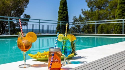 Holiday Resort Ad Turres - Last minute družinsko poletje v Crikvenici - Posebna akcija, Crikvenica, Hrvaška - 549 EUR - 3x nočitev v Standard dvoposteljni sobi z balkonom (morska stran) za 2 osebi (2 otroka do 11,99 let brezplačno), Polpenzion