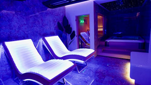 Hotel Kocka - Wellness oddih v srcu Vrnjačke Banje, Vrnjačka Banja, Srbija - 280 EUR - 2x nočitev v Junior apartmaju za 2 osebi (otrok do 12. leta brezplačno), Polpenzion