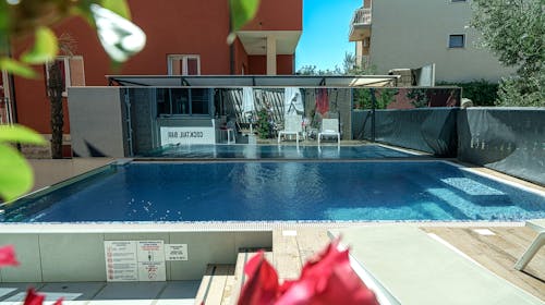 Hotel Stella Maris - Poletni družinski oddih v Vodicah, Vodice, Dalmacija, Hrvaška - 499 EUR - 3x nočitev v dvoposteljni Superior sobi z balkonom (morska stran) za 2 osebi (1 otrok do 11,99 let in 1 otrok do 2,99 let brezplačno), Polpenzion