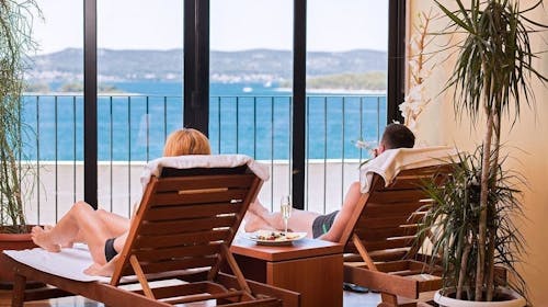 Ilirija Resort - Hotel Kornati - VIP Premium avgustovsko poletje s polnim penzionom v Biogradu, Biograd na Moru, Dalmacija, Hrvaška - 1365 EUR - 7x nočitev v Premium Club sobi za 2 osebi (1 otrok do 12. leta in 1 otrok do 7. leta brezplačno), Polni penzion