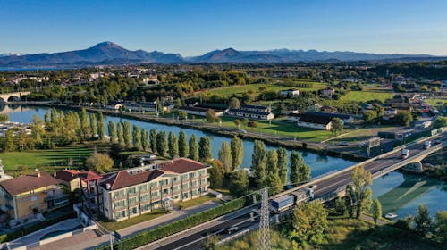 Hotel Rivus - Oddih le nekaj korakov od Gardskega jezera, Peschiera del Garda, Italija - 225 EUR - 2x nočitev v Classic dvoposteljni sobi za 2 osebi, Zajtrk
