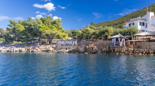 Hotel Timun - Poletje na otoku Hvar, Hvar, Dalmacija, Hrvaška - 750 EUR - 5x nočitev v dvoposteljni sobi z balkonom (pogled park) za 2 osebi, Polpenzion