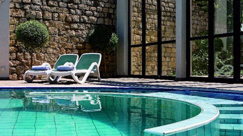 Hotel International - Kratek poletni oddih na Rabu, Rab, Hrvaška - 582 EUR - 3x nočitev v dvoposteljni sobi s pogledom na mesto ali morje (odvisno od razpoložljivosti) za 2 osebi (1 otrok do 6. leta brezplačno), Polpenzion