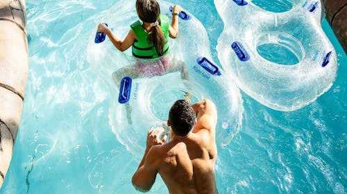Amadria Park Hotel Jakov - Bogati paket zabave z vključenim Aquaparkom, Šibenik, Dalmacija, Hrvaška - 618 EUR - 2x nočitev v družinski sobi s pogledom na dvorišče/park in s francoskim balkonom za 2 osebi (2 otroka do 11,99 let brezplačno), Polpenzion
