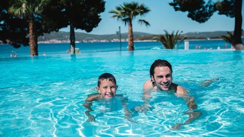 Ilirija Resort - Hotel Ilirija - Kratki poletni oddih s polnim penzionom v Biogradu, Biograd na Moru, Dalmacija, Hrvaška - 629 EUR - 3x nočitev v dvoposteljni Comfort sobi za 2 osebi (1 otrok do 12. leta in 1 otrok do 7. leta brezplačno), Polni penzion