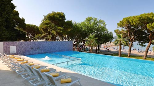 Ilirija Resort - Hotel Kornati - Poletje s polnim penzionom, Biograd na Moru, Dalmacija, Hrvaška - 1579 EUR - 7x nočitev v dvoposteljni Comfort sobi za 2 osebi (1 otrok do 7. leta brezplačno), Polni penzion