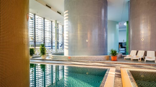 Hotel Castello - Wellness oddih v Thermal Spa Siklós med vikendom, Siklós, Madžarska - 417 EUR - 2x nočitev v dvoposteljni sobi za 2 osebi, Polpenzion