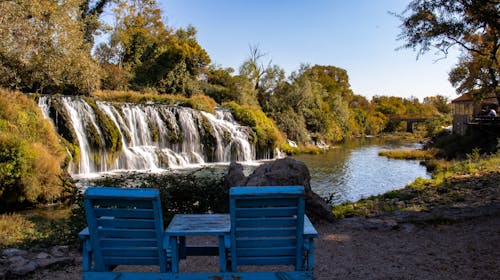 Villa Koćuša - Poletni oddih na prelepi reki Trebižat, Ljubuški, Bosna in Hercegovina - 107,50 EUR - 1x nočitev v triposteljni sobi za 2 osebi (1 otrok do 10. leta brezplačno), Zajtrk