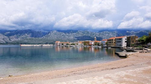 Aparthotel Tamarix - Poletje v pravljičnem zalivu za 4 osebe - Grande apartma, Vinjerac, Hrvaška - 870 EUR - 5x nočitev v luksuznem Grande apartmaju za 4 osebe, Uporaba posteljnine in brisač