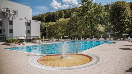 Hotel Slatina Superior - Poletje v Rogaški Slatini, Rogaška Slatina, Slovenija - 259 EUR - 2x nočitev v Standard dvoposteljni sobi za 2 osebi, Bogat samopostrežni ali postrežen zajtrk